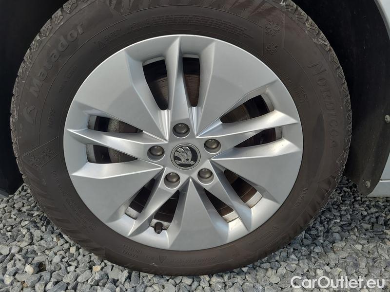  Skoda  Octavia  Combi (NX3)(2020) Oct.Combi 2.0TDI 85 Ambition #3