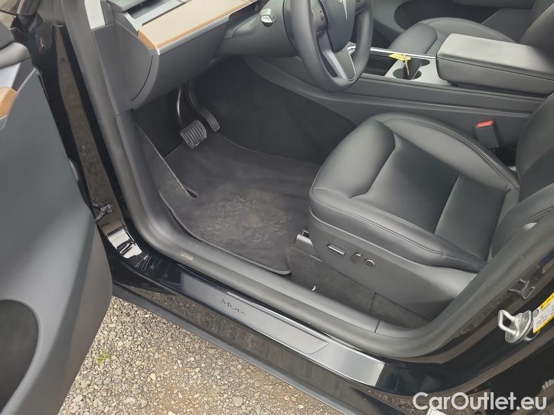  Tesla  Model 3 Model Y (2016) Model Y Long Range AWD AT #3