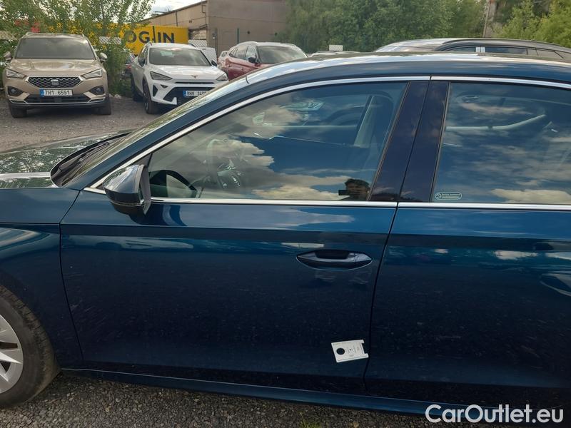  Skoda  Octavia  Lim. (NX3)(2020)  1.5e-TEC 110 Style AT #4