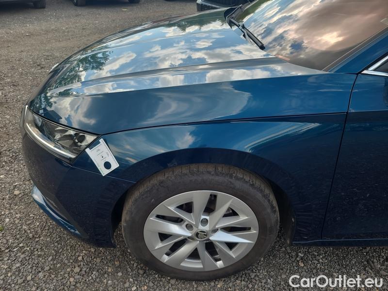  Skoda  Octavia  Lim. (NX3)(2020)  1.5e-TEC 110 Style AT #3