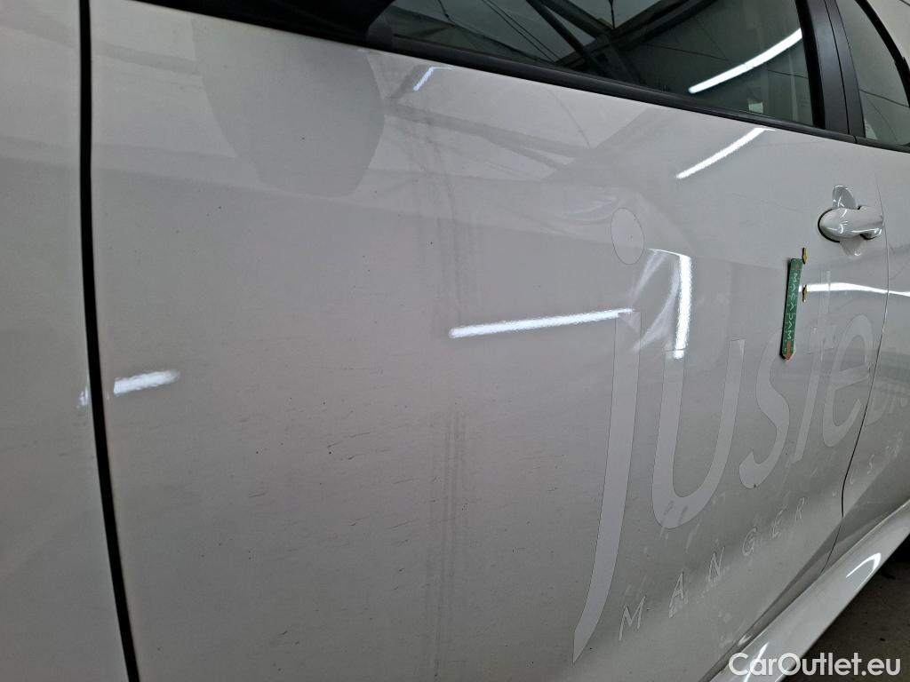  Toyota  Yaris TOYOTA  Hybride Affaires / 2019 / 5P / Berline 1.5 Hybride 116h Dynamic Business Affair #16