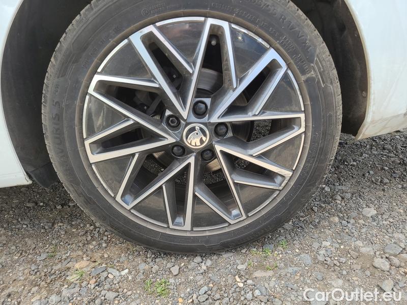  Skoda  Octavia  Combi (NX3)(2020) Oct.Combi 2.0TDI 85 Style #3