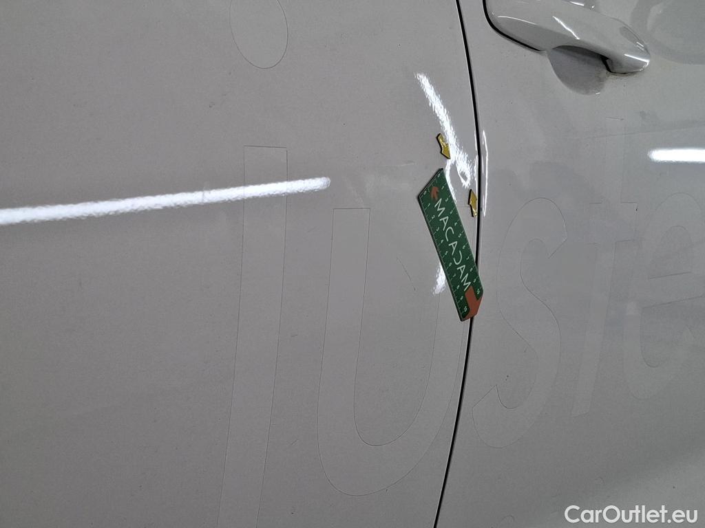  Toyota  Yaris  Affaires 1.5 Hybride 116h Dynamic Business Affaire #16
