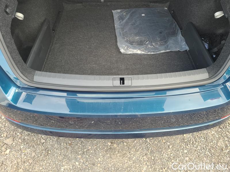  Skoda  Octavia  Lim. (NX3)(2020)  1.5e-TEC 110 Style AT #13