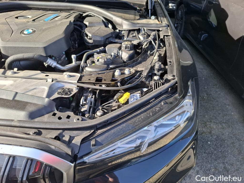  Bmw  Serie 3 BMW Série 3 Berline / 2022 / 4P / Berline 320e 204ch Business Design BVA8 Hybride #38