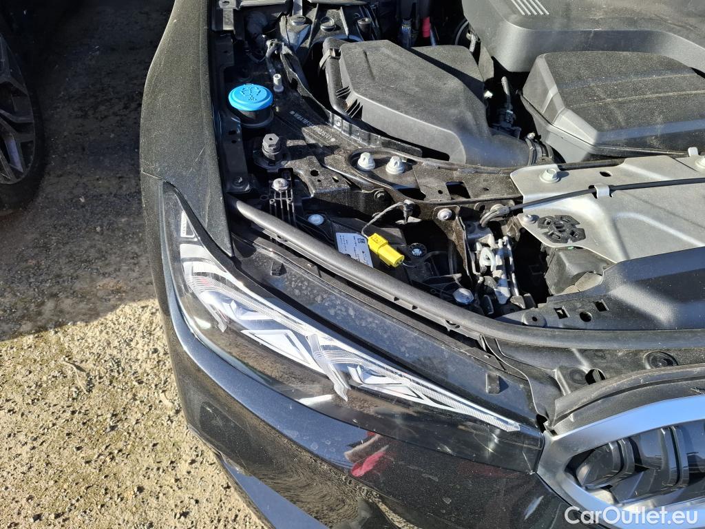  Bmw  Serie 3 BMW Série 3 Berline / 2022 / 4P / Berline 320e 204ch Business Design BVA8 Hybride #37