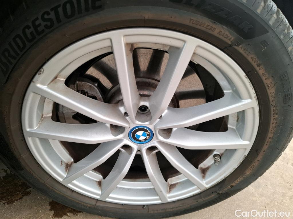  Bmw  Serie 3 BMW Série 3 Berline / 2022 / 4P / Berline 320e 204ch Business Design BVA8 Hybride #26
