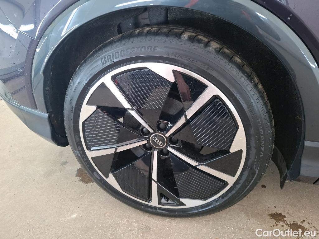  Audi  Q4 E-Tron  40 e-tron S line 77kWh BVA #4