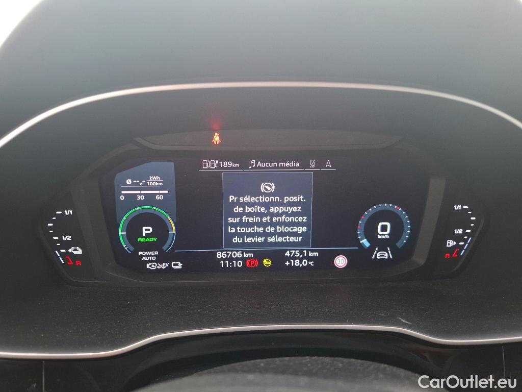  Audi  Q3 AUDI  / 2018 / 5P / SUV 45 TFSI E 245 S TRONIC S LINE #24