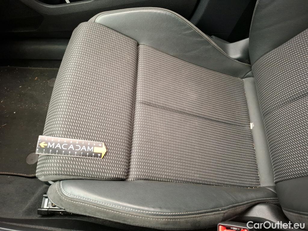  Audi  Q3 AUDI  Sportback / 2019 / 5P / SUV 35 TFSI 150 MHEV S Tronic 7 S LINE #13