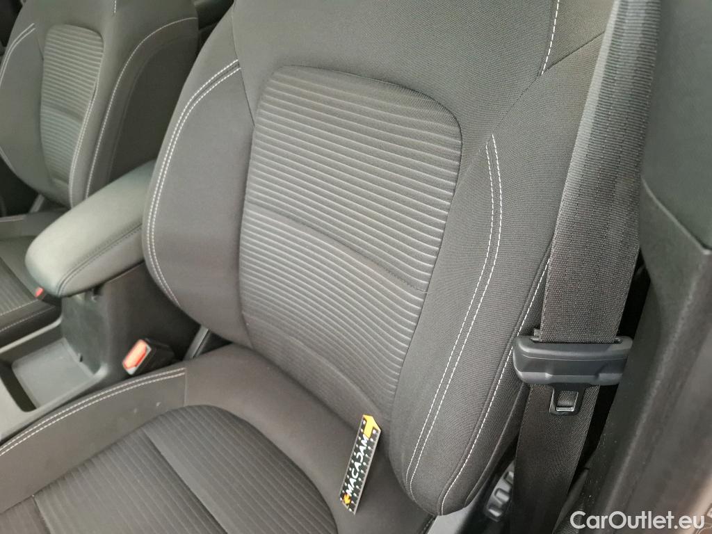  Ford  Kuga FORD  / 2019 / 5P / SUV 2.5 Dur 225 hybrid PHEV Pshift Titanium #36