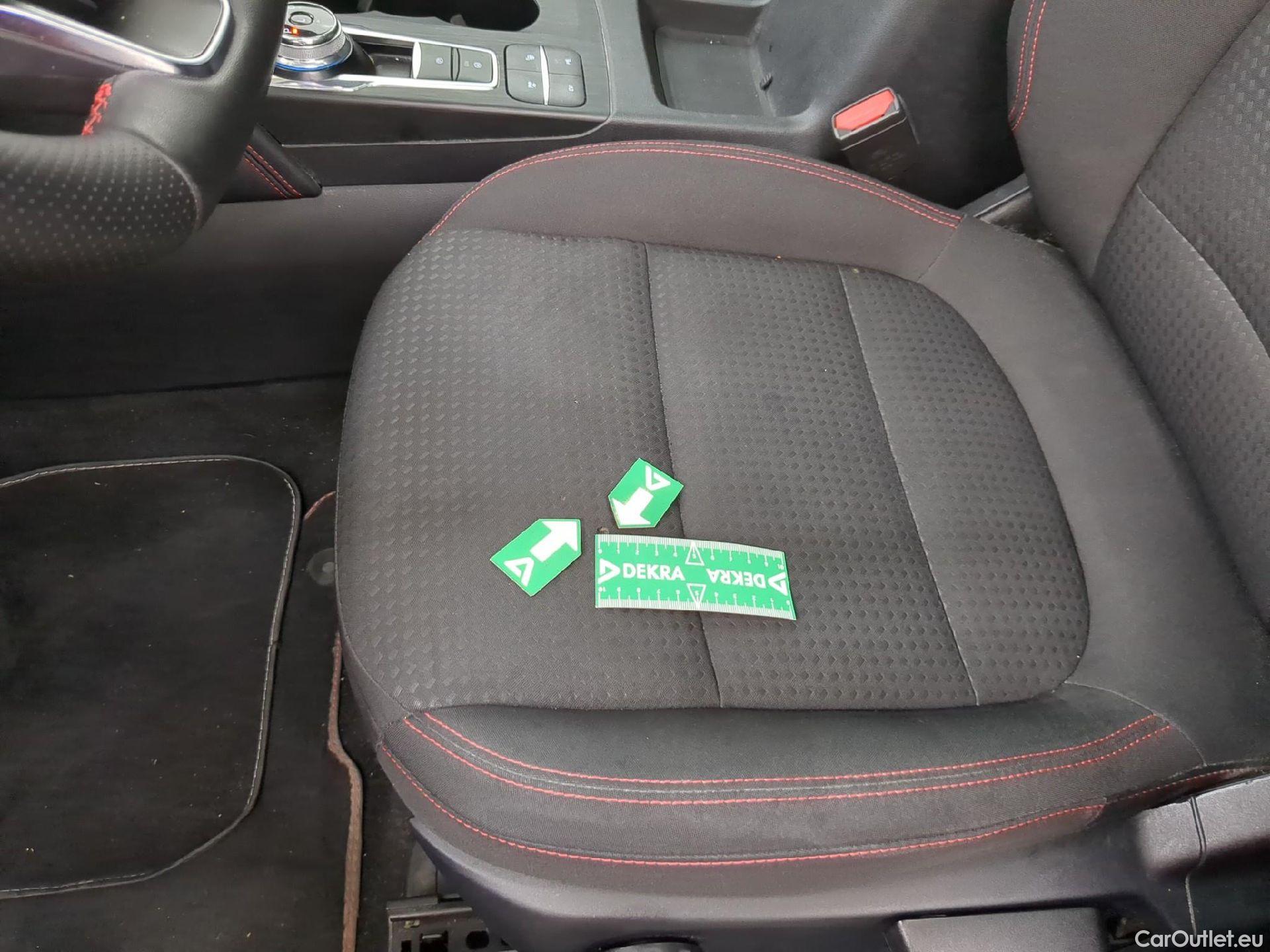  Ford  Kuga FORD  / 2019 / 5P / SUV 2.5 Dur 225 hybrid PHEV Pshi ST-Line Bus #3