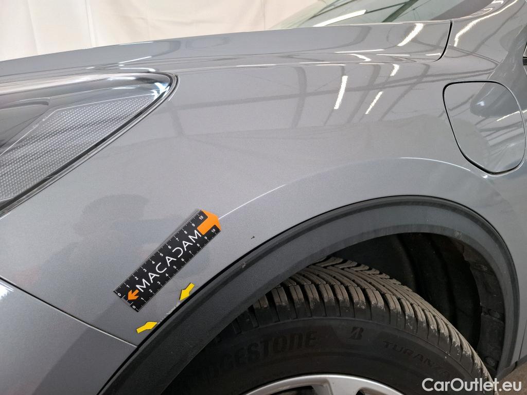  Ford  Kuga FORD  / 2019 / 5P / SUV 2.5 Dur 225 hybrid PHEV Pshift Titanium #3