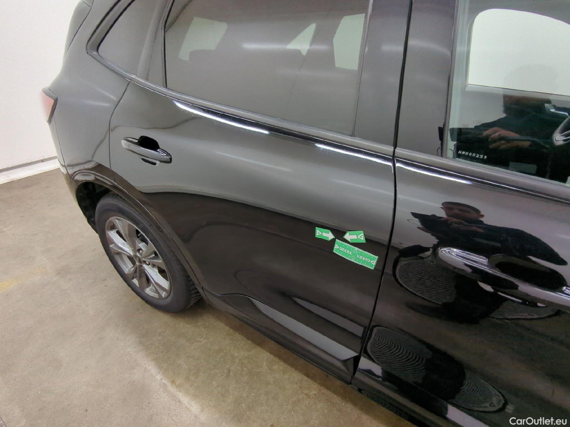  Ford  Kuga FORD  / 2019 / 5P / SUV 2.5 Dur 225 hybrid PHEV Pshi ST-Line Bus #6