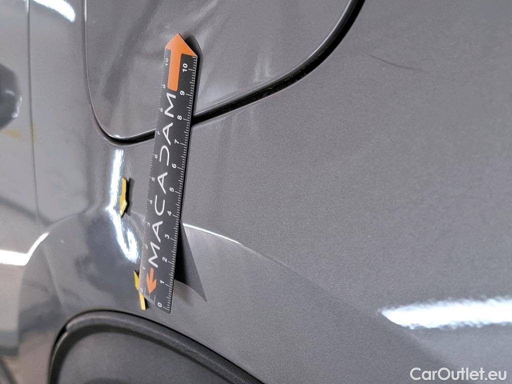  Ford  Kuga FORD  / 2019 / 5P / SUV 2.5 Dur 225 hybrid PHEV Pshift Titanium #29