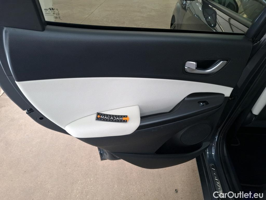  Hyundai  Konna HYUNDAI Kona / 2020 / 5P / SUV 1.6 HYBRID 141 EXECUTIVE HEV #27