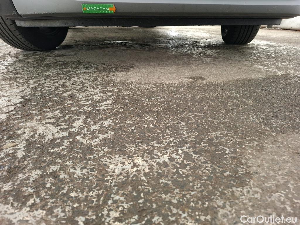  Hyundai  Konna Kona Business Hybrid 2WD 1.6 GDI 140CV BVA6 E6d #36