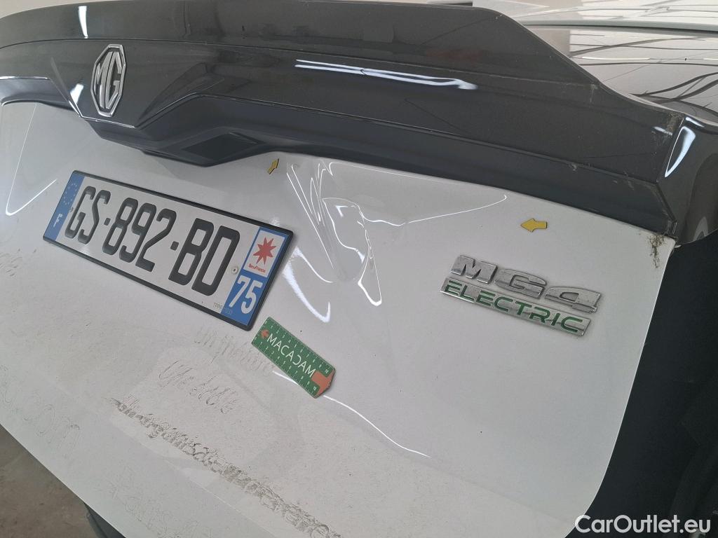  MG  4 MG MG / 2022 / 5P / Berline Comfort 6kWh 150kW CD LOT 200 #3