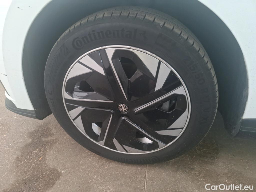  MG  4 MG MG / 2022 / 5P / Berline Comfort 6kWh 150kW CD LOT 200 #44