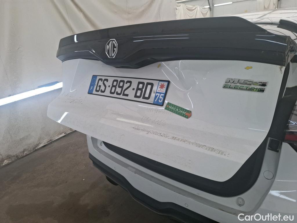  MG  4 MG MG / 2022 / 5P / Berline Comfort 6kWh 150kW CD LOT 200 #1