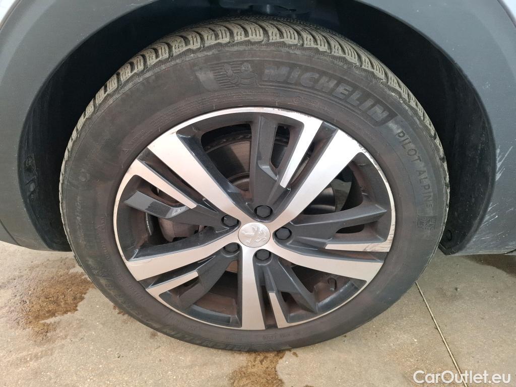  Peugeot  3008 PEUGEOT  / 2016 / 5P / SUV Hybrid 225 e-EAT8 ALLURE BUSINESS #18