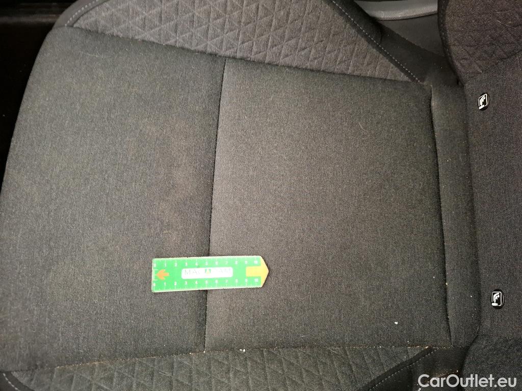  Renault  Clio  V Business 1.6 E-TECH Hybrid 140CV BVA6 E6d #42