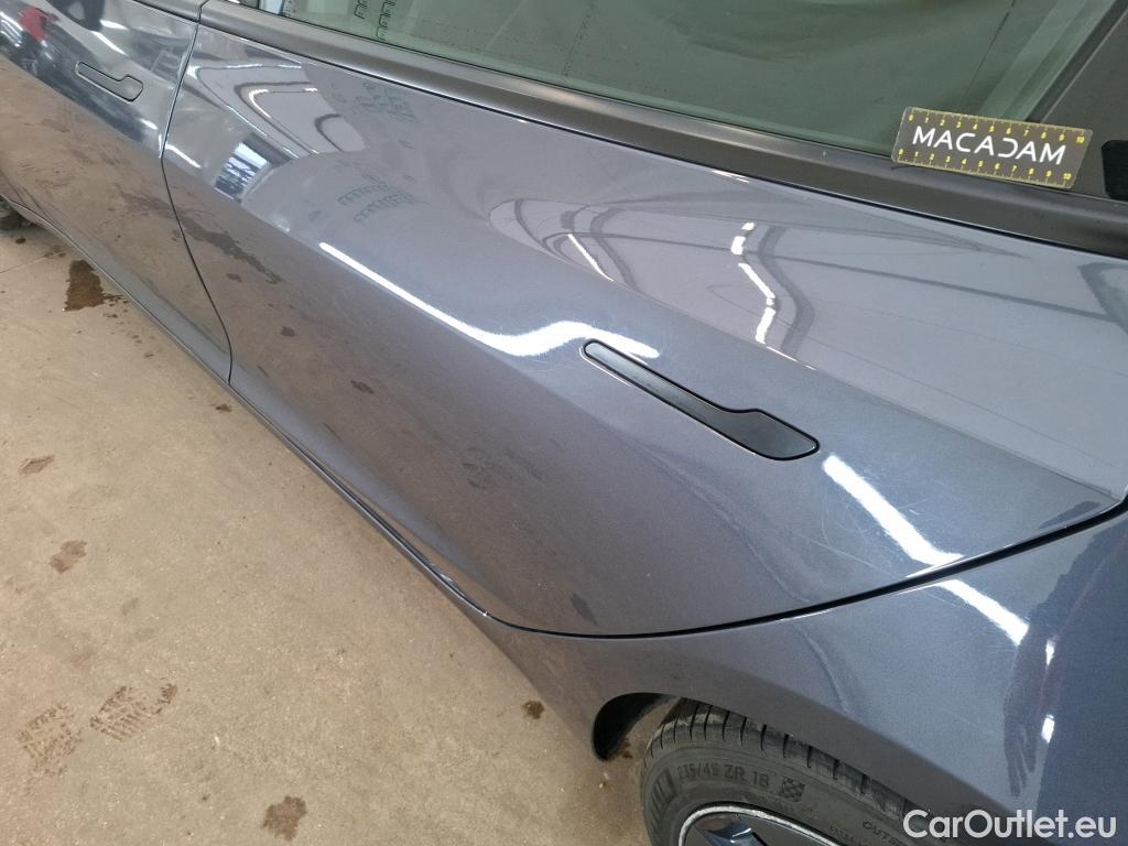  Tesla  Model 3 TESLA  / 2018 / 4P / Berline Autonomie Standard Plus RWD #61