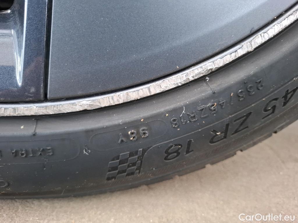  Tesla  Model 3 TESLA  / 2018 / 4P / Berline Autonomie Standard Plus RWD #34