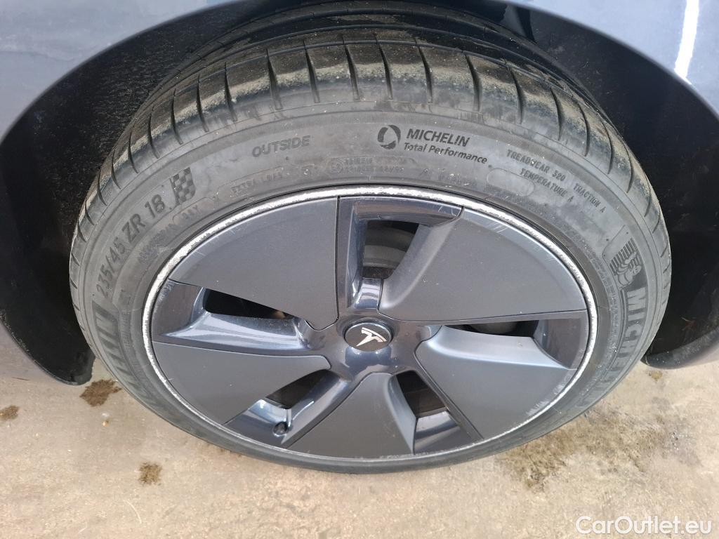  Tesla  Model 3 TESLA  / 2018 / 4P / Berline Autonomie Standard Plus RWD #27