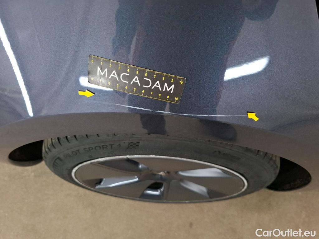  Tesla  Model 3 TESLA  / 2018 / 4P / Berline Autonomie Standard Plus RWD #77