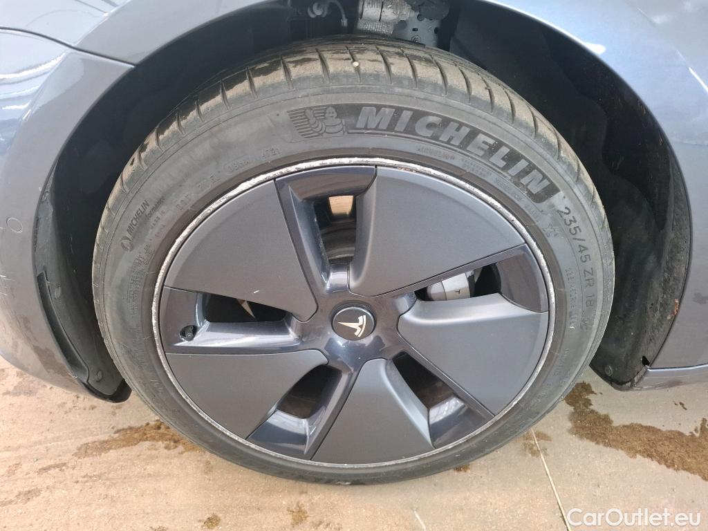  Tesla  Model 3 TESLA  / 2018 / 4P / Berline Autonomie Standard Plus RWD #2