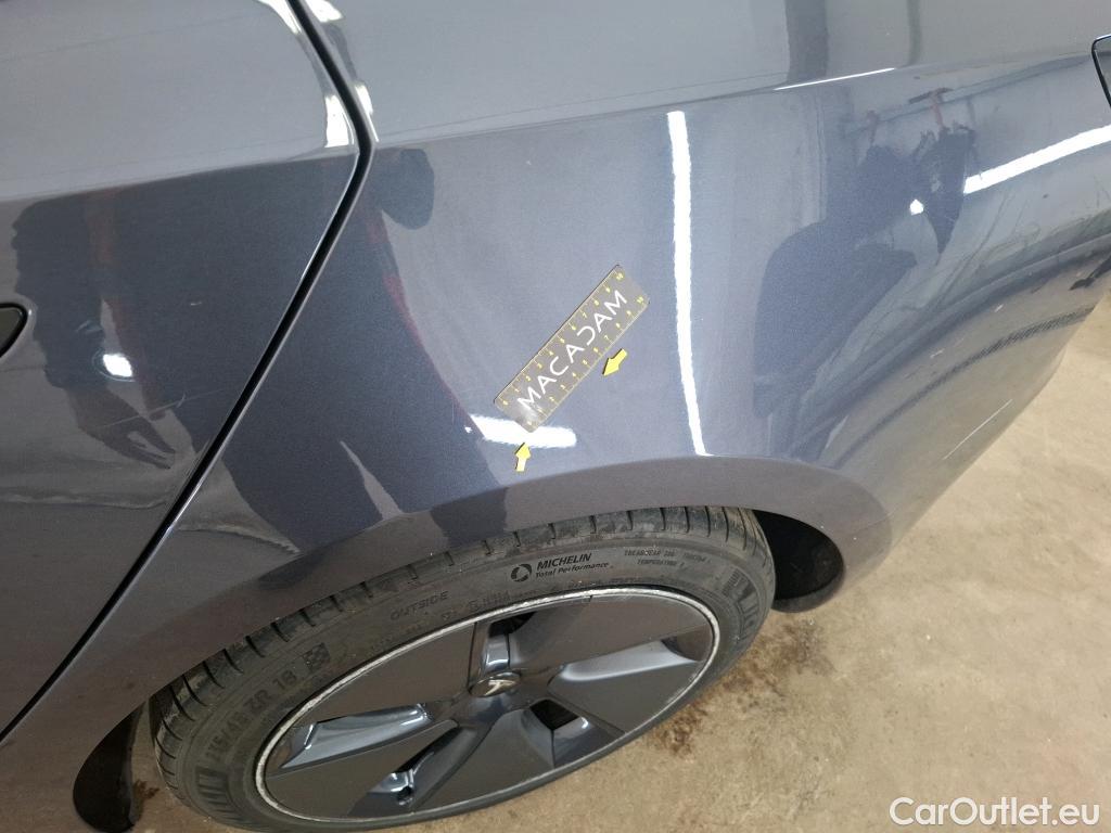  Tesla  Model 3 TESLA  / 2018 / 4P / Berline Autonomie Standard Plus RWD #59