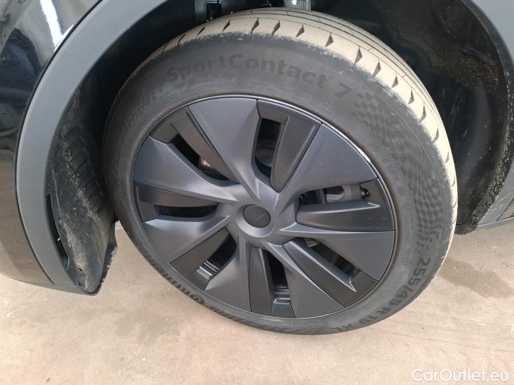  Tesla  Model Y TESLA  / 2020 / 5P / SUV Grande Autonomie RWD #11