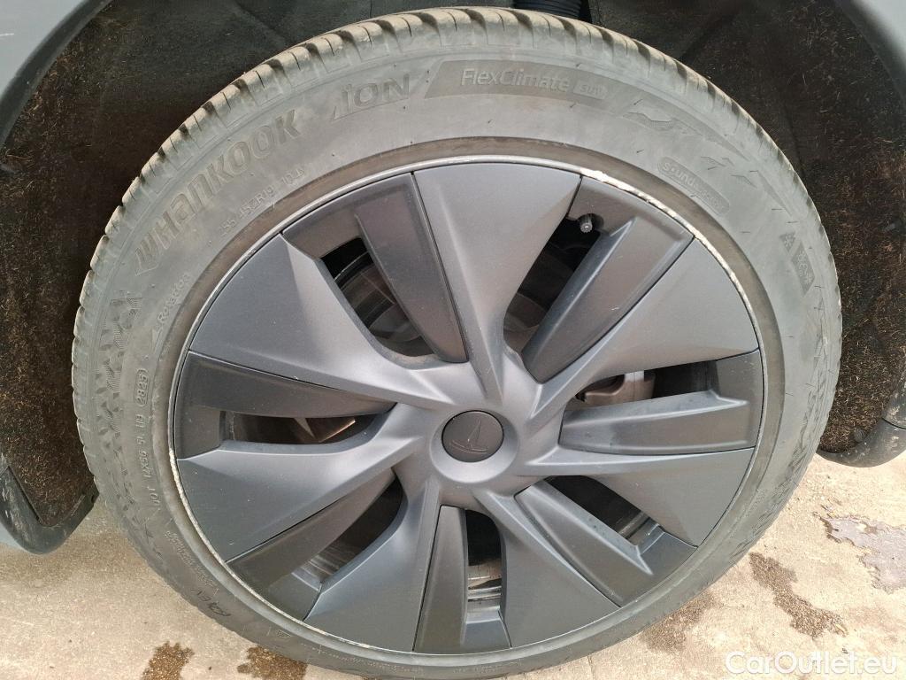  Tesla  Model Y TESLA  / 2020 / 5P / SUV Grande Autonomie RWD #2