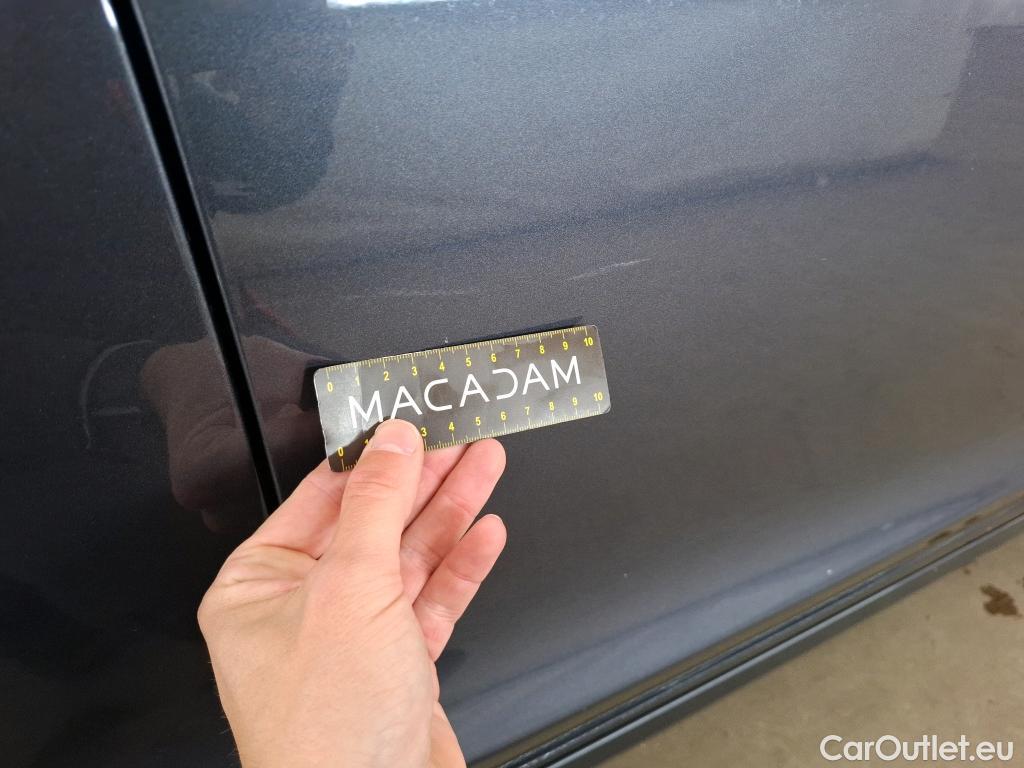  Tesla  Model 3 TESLA  / 2018 / 4P / Berline Autonomie Standard Plus RWD #53