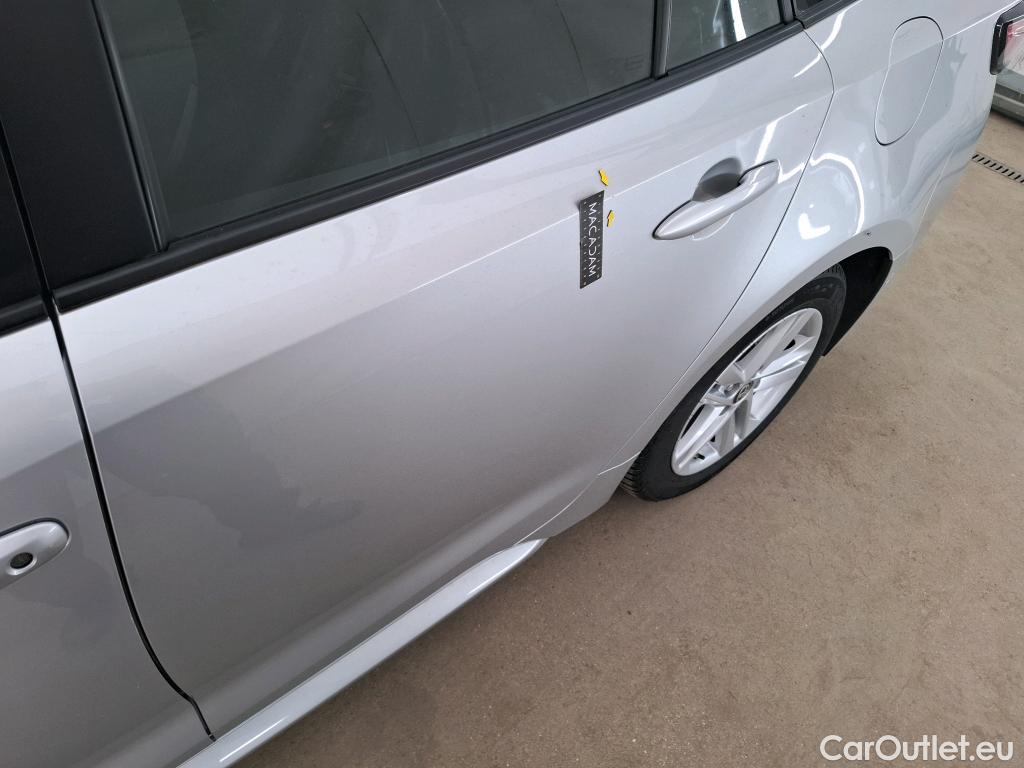  Toyota  Corolla TOYOTA  Touring Sports / 2018 / 5P / Break Hybride 122h Dynamic Business Stage Acad (Ex 433P) #36
