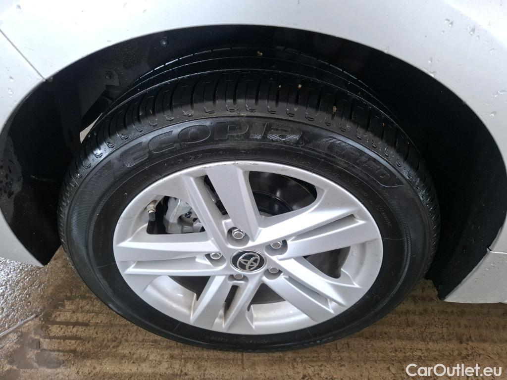 Toyota  Corolla TOYOTA  / 2018 / 5P / Berline Hybride 122h Dynamic Business Stage Acad (Ex 2247) #16
