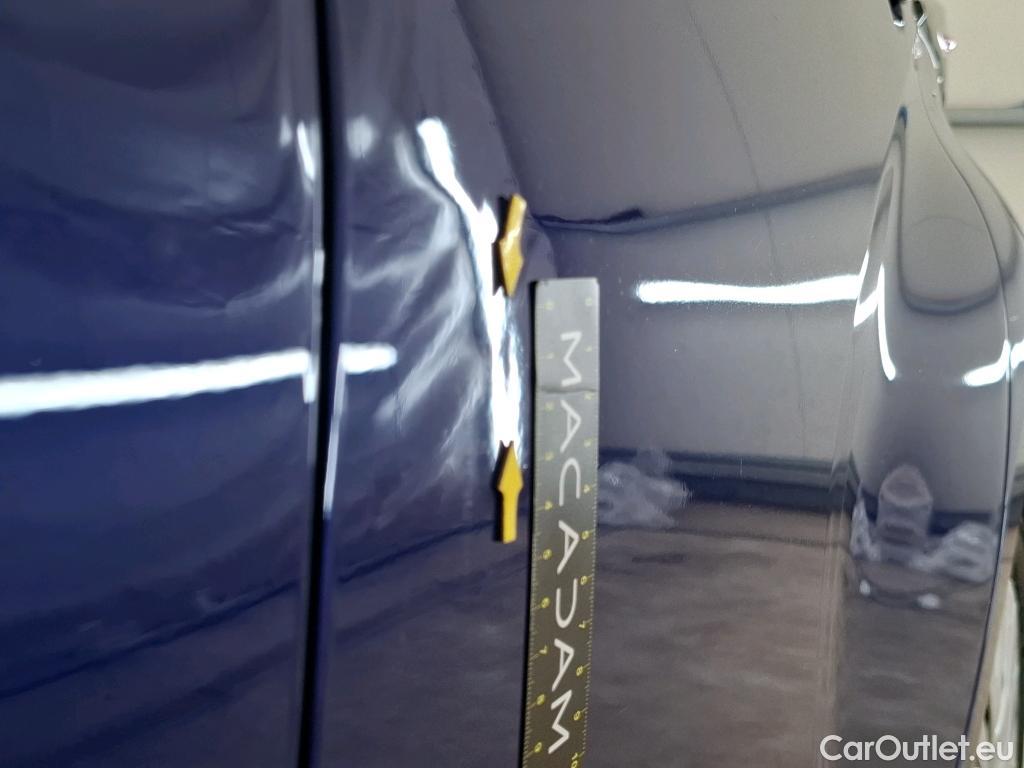  Toyota  Yaris TOYOTA  Hybride / 2019 / 5P / Berline Hybride 116h France Business Stage Acad #31