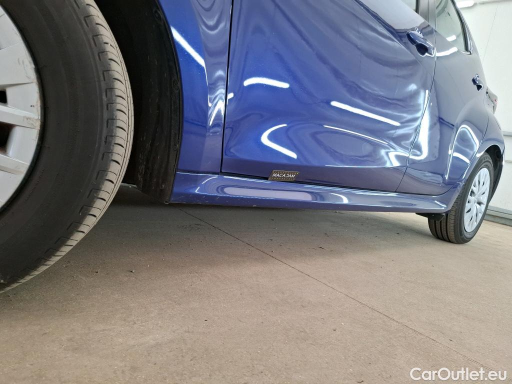  Toyota  Yaris TOYOTA  Hybride / 2019 / 5P / Berline Hybride 116h France Business Stage Acad #44