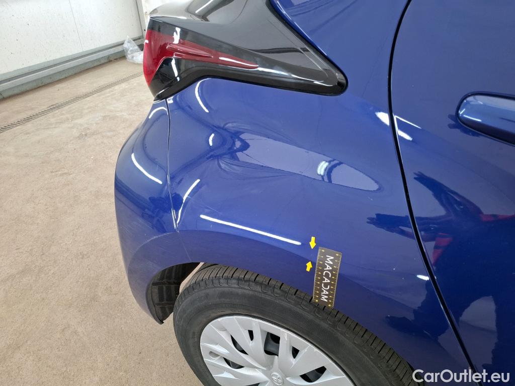  Toyota  Yaris TOYOTA  Hybride / 2019 / 5P / Berline Hybride 116h France Business Stage Acad #49