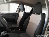  Toyota  Yaris TOYOTA  / 2017 / 5P / BERLINA 1.5 HYBRID BUSINESS #11
