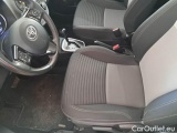  Toyota  Yaris TOYOTA  / 2017 / 5P / BERLINA 1.5 HYBRID BUSINESS #12