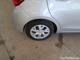  Toyota  Yaris TOYOTA  / 2017 / 5P / BERLINA 1.5 HYBRID BUSINESS #18