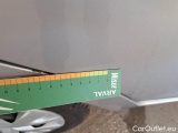  Toyota  Yaris TOYOTA  / 2017 / 5P / BERLINA 1.5 HYBRID BUSINESS #40
