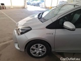  Toyota  Yaris TOYOTA  / 2017 / 5P / BERLINA 1.5 HYBRID BUSINESS #63