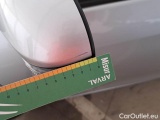  Toyota  Yaris TOYOTA  / 2017 / 5P / BERLINA 1.5 HYBRID BUSINESS #62