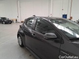  Toyota  Yaris TOYOTA  / 2020 / 5P / BERLINA HYBRID BUSINESS MY20 #48