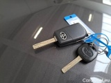  Toyota  Yaris TOYOTA  / 2020 / 5P / BERLINA HYBRID BUSINESS MY20 #157