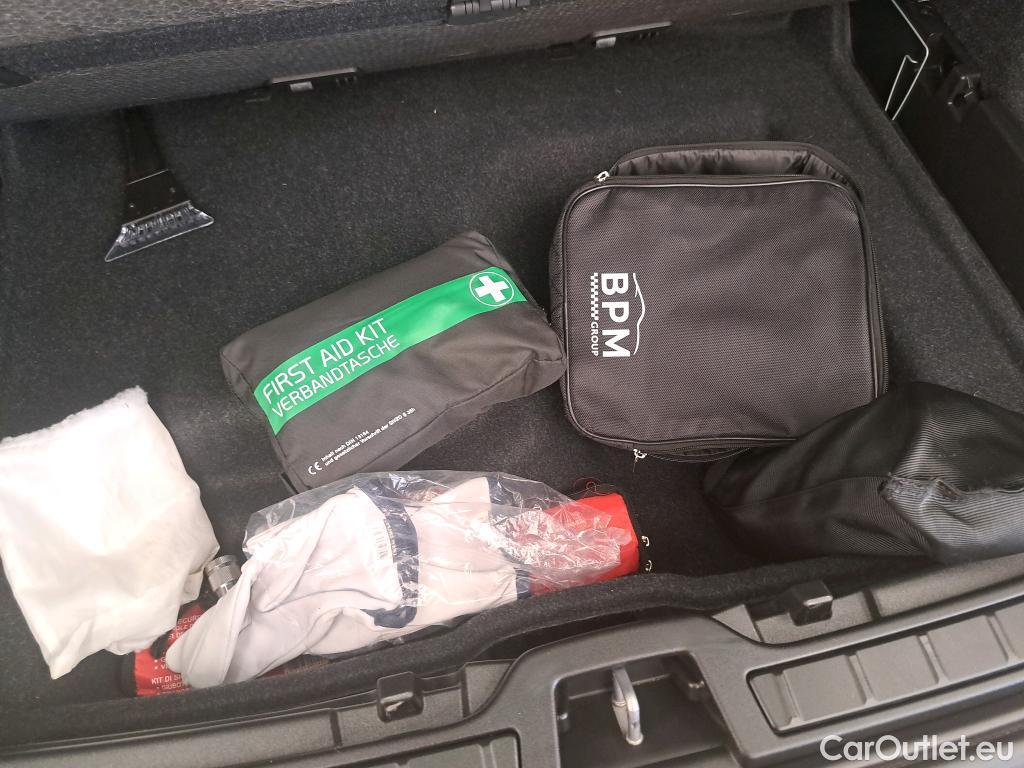  Volvo  XC 40 XC40 Plus Recharge Pure Electric 2WD 70kWh BVA #2