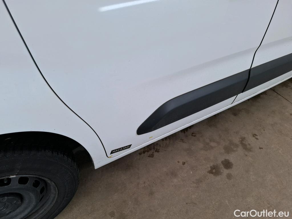  Citroen  Berlingo CITROEN  / 2018 / 4P / Fourgonnette M 650kg BlueHDi 75 S&S BVM Club #29